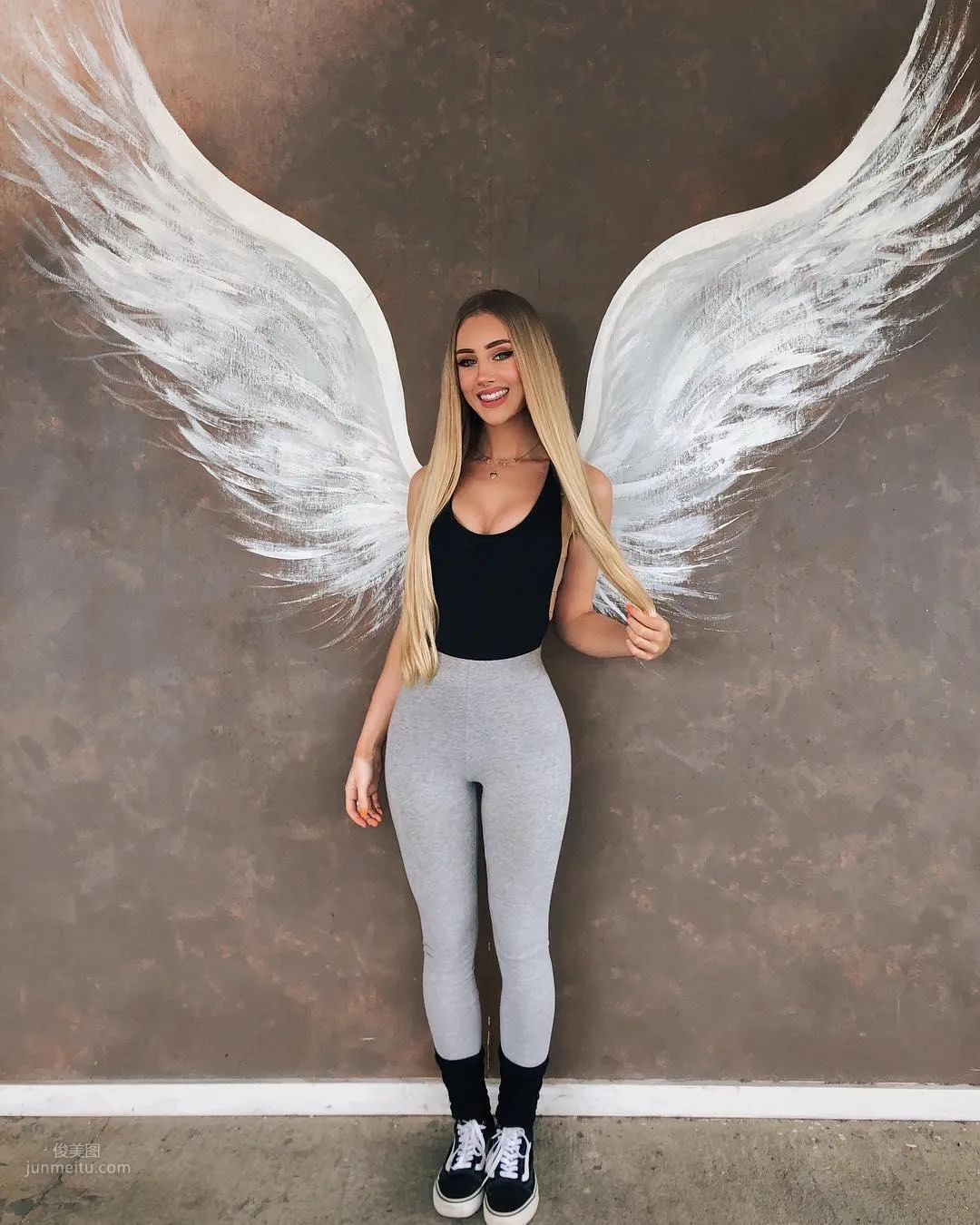 Aspen Mansfield- 學院派女神「性感小蠻腰」充滿誘惑 41
