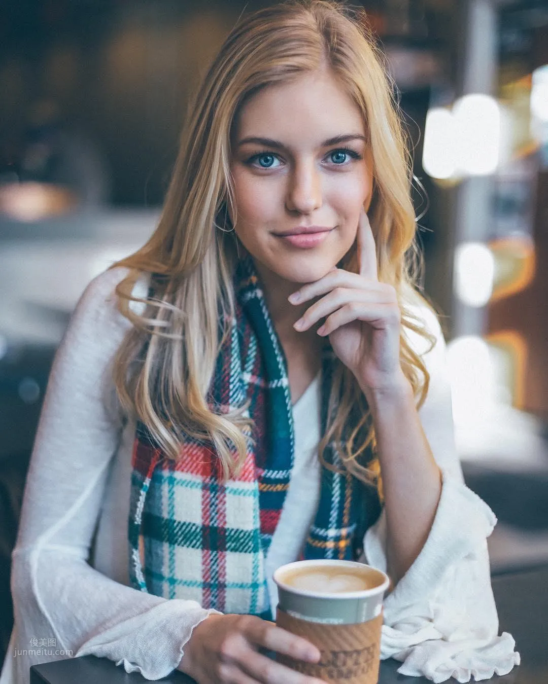 Gabby Thomas- 青春的气息抵挡不住_2