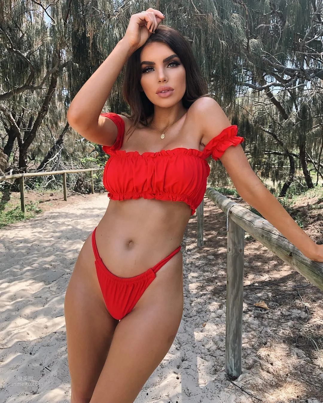 Nicole Thorne, Australian Sexy Model photo 17