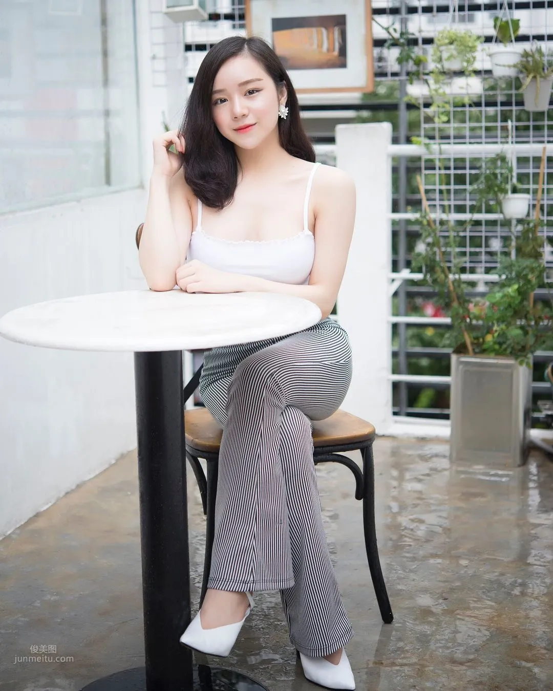 Famous on the Court! Vietnamese Curves Thuy Tienn photo 7