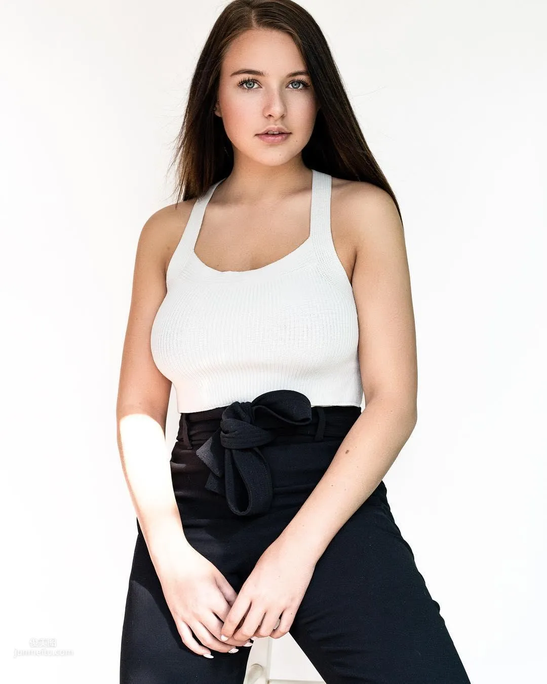 Kendra Rowe - The Millennium Baby Has Grown Up photo 20
