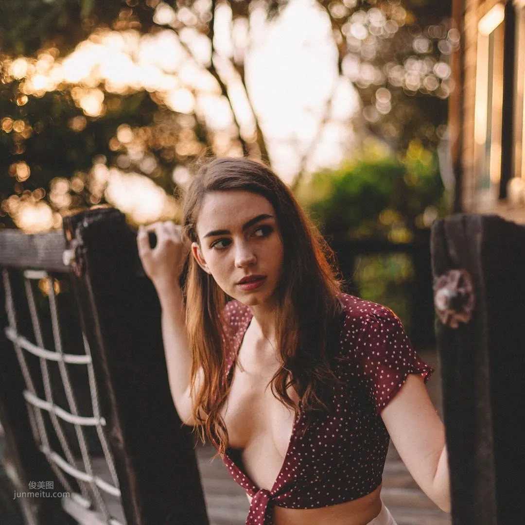 Haley Warr - Angel Beauty with 'Too Much Charm', You Get Addicted Before You Know It photo 2
