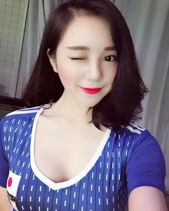球場成名！越南美臀Thuy Tienn