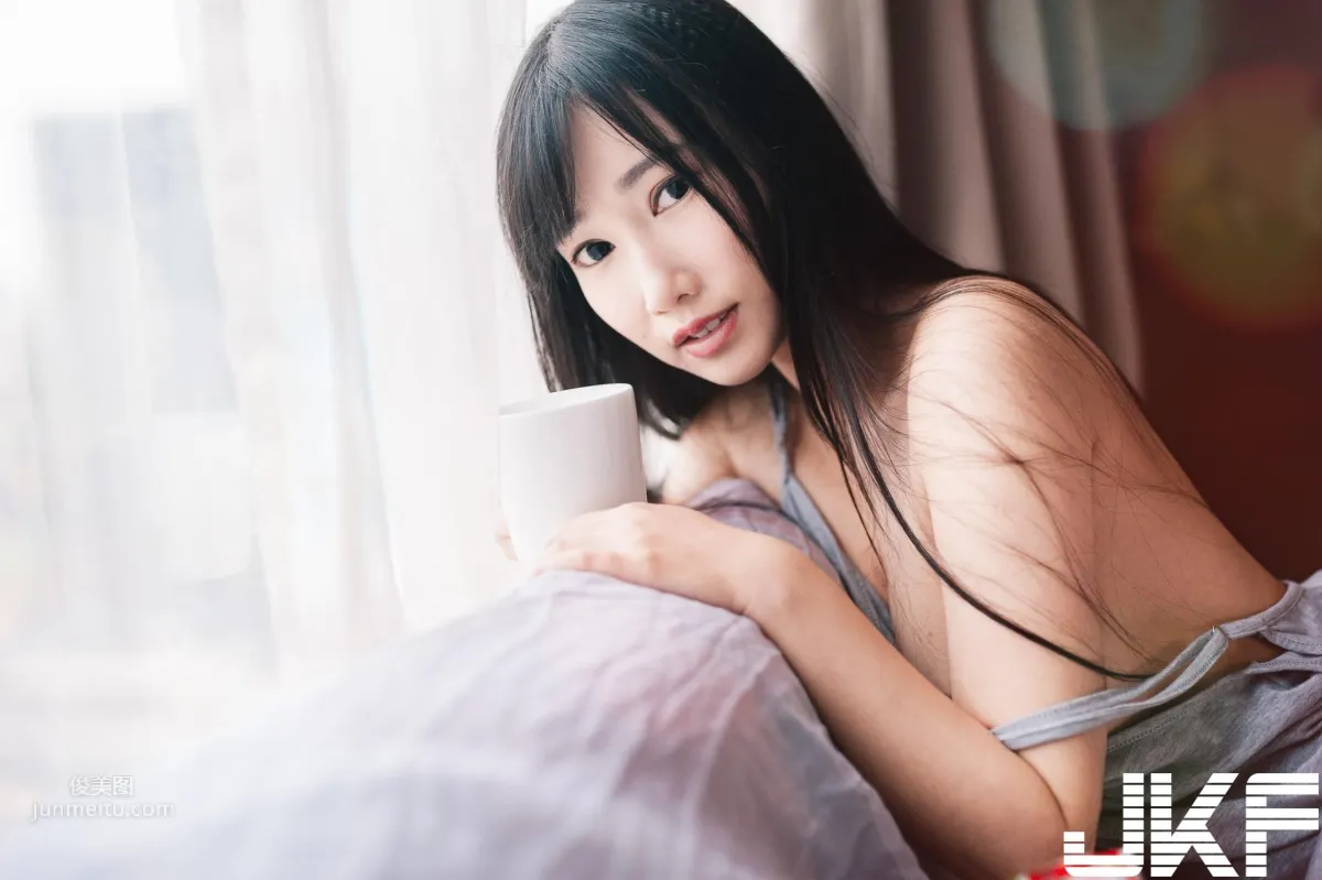 甜美正妹「又又」的青春美體，原汁原味女友感的誘惑之味！ 22