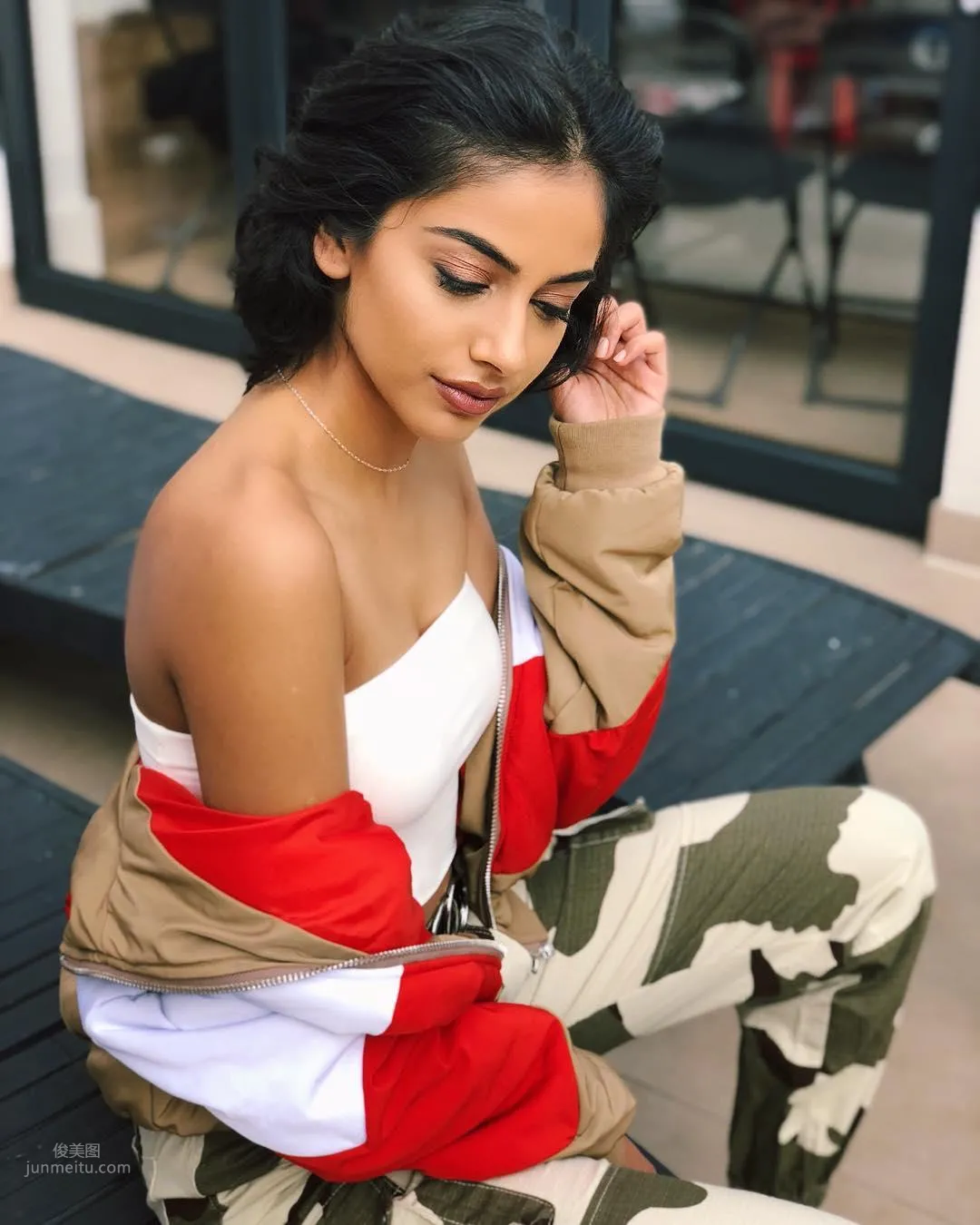Banita Sandhu- 印裔英國美女私房照 9