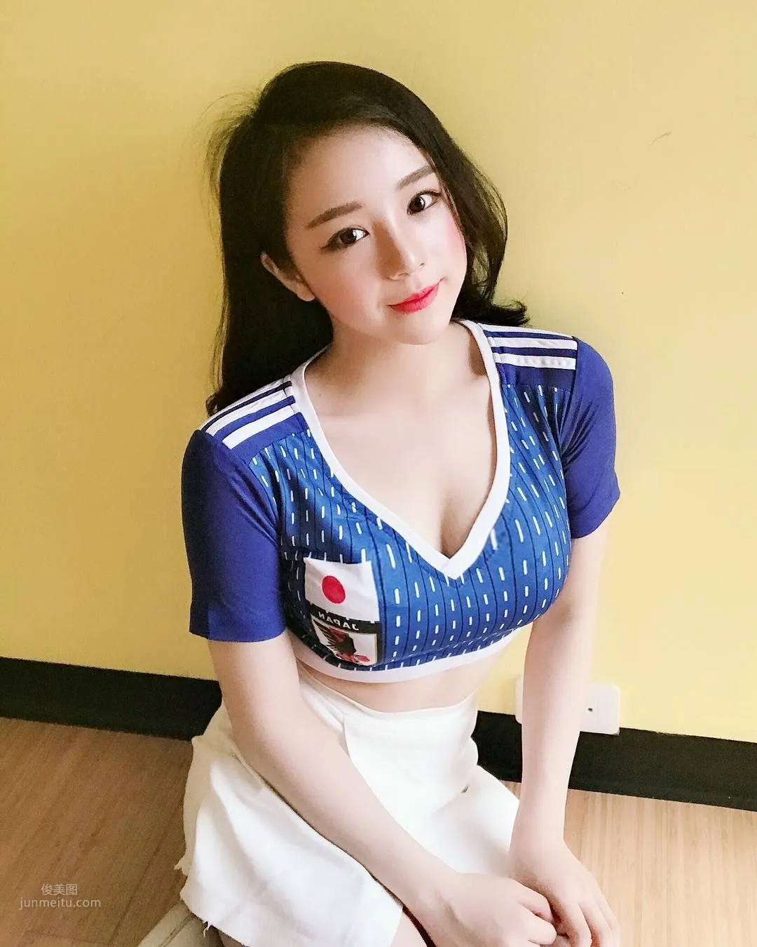 Famous on the Court! Vietnamese Curves Thuy Tienn photo 2