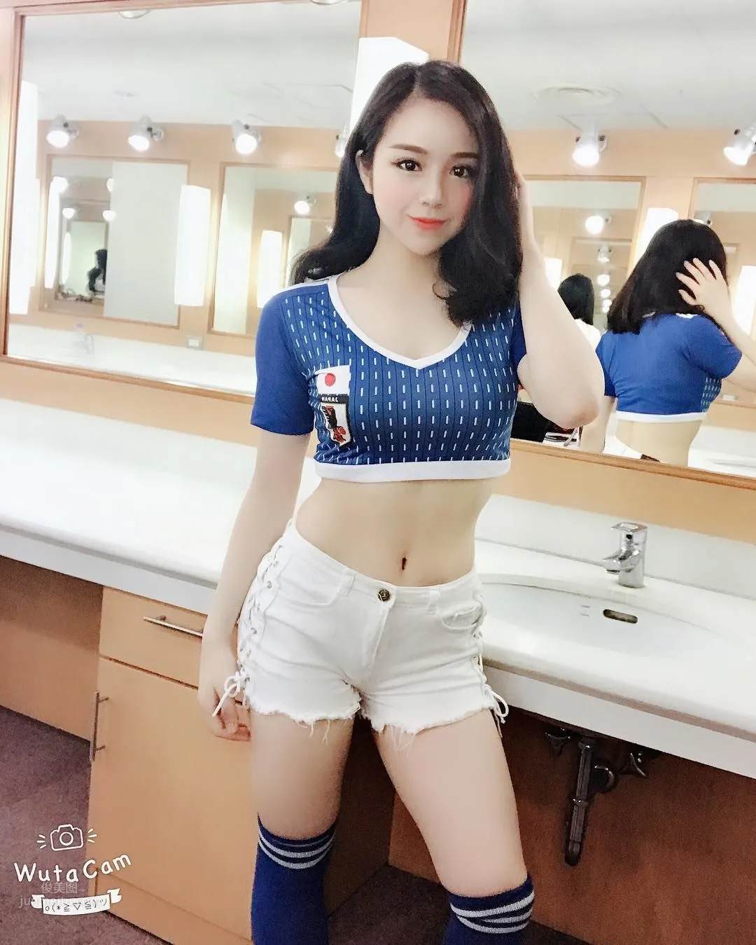 Famous on the Court! Vietnamese Curves Thuy Tienn photo 5