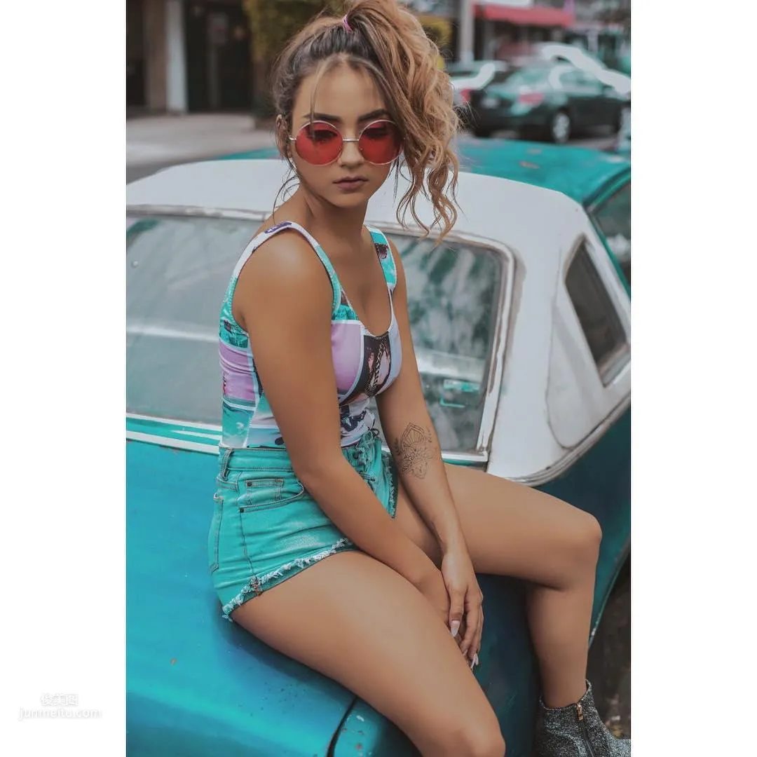 Leslie Gallardo- 泳池趴惊见最强背杀！_14