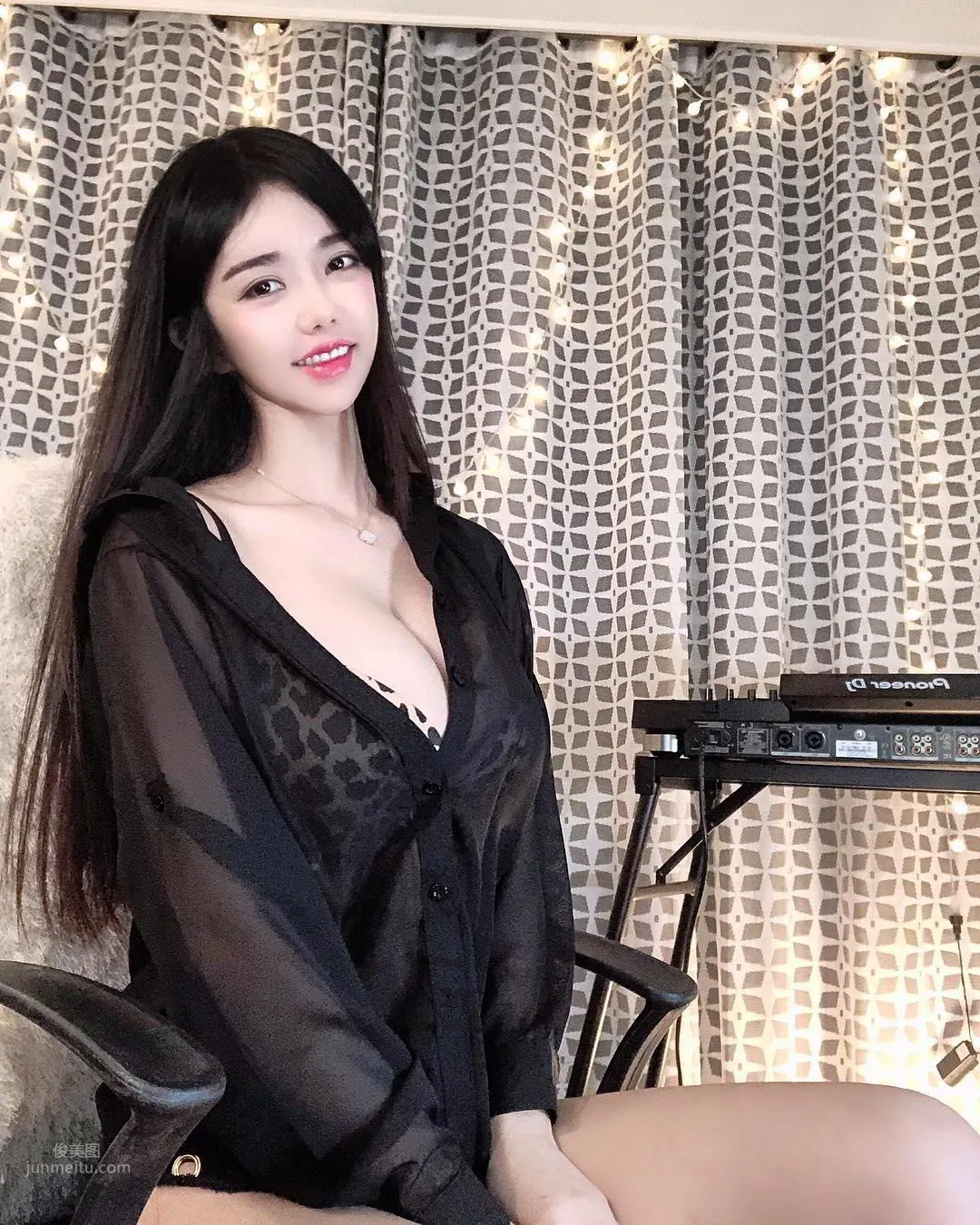 南韓夢幻女神李秀彬 炸裂身材視覺沖擊力 44