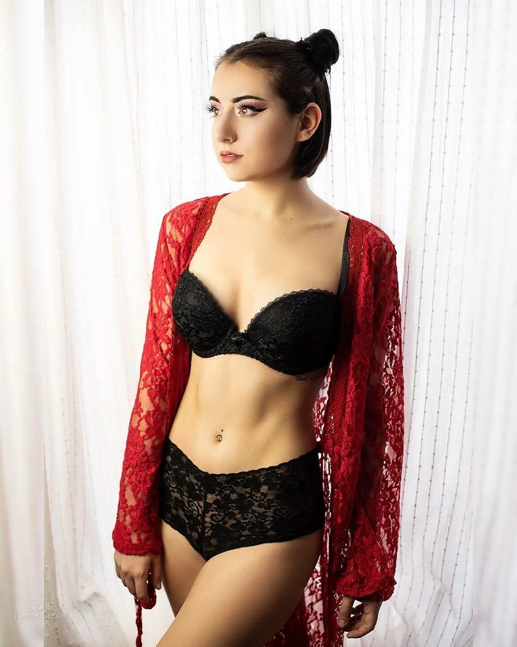 Karrigan Taylor- Cos美圖集 11