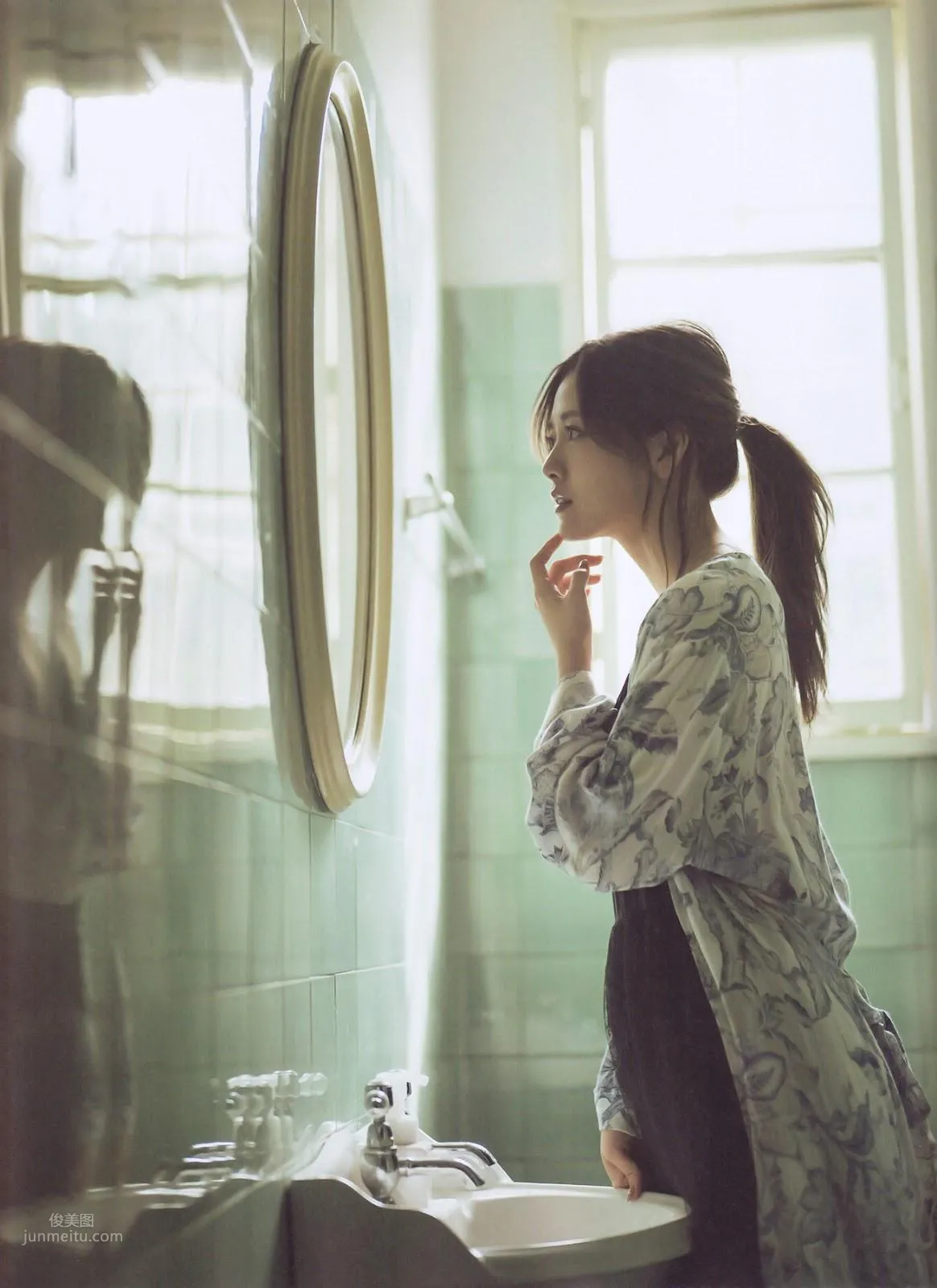 Mai Shiraishi, Shiraishi Mai - Platinum FLASH, 2019.03.08 photo 19