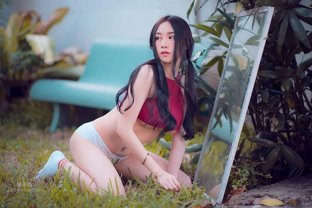 Bunny Donut - Thai Beauty Bunny Unleashes Her Big Strip Tease Move photo 61