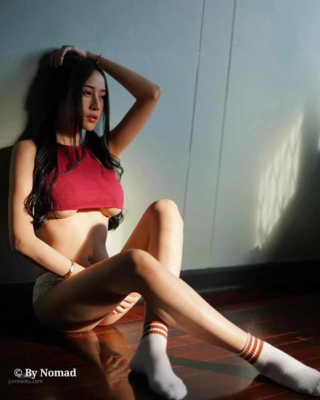 Bunny Donut - Thai Beauty Bunny Unleashes Her Big Strip Tease Move photo 63