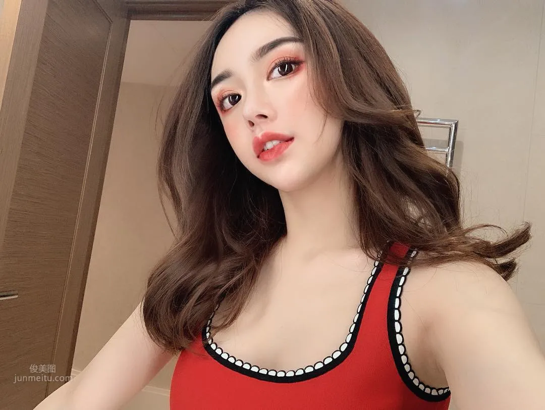 Big-Bust Version of Angela Baby Xiao Qingwa Jumps Into Your Heart photo 17