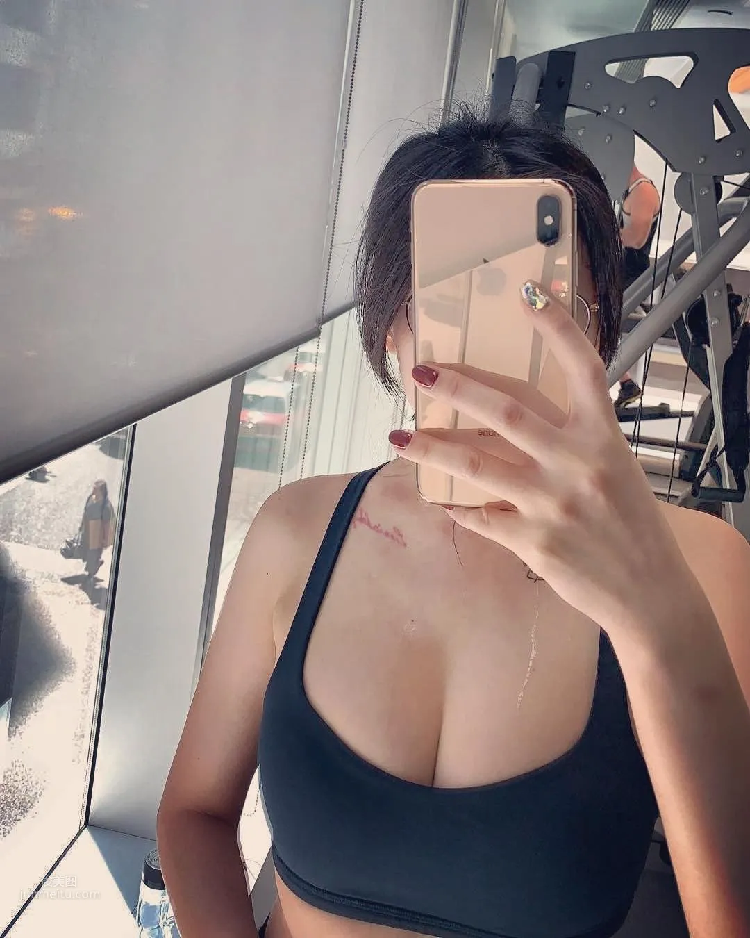 台灣妹子Lusia Tseng曲線健美火辣 「前凸後翹」大膽拍！ 7