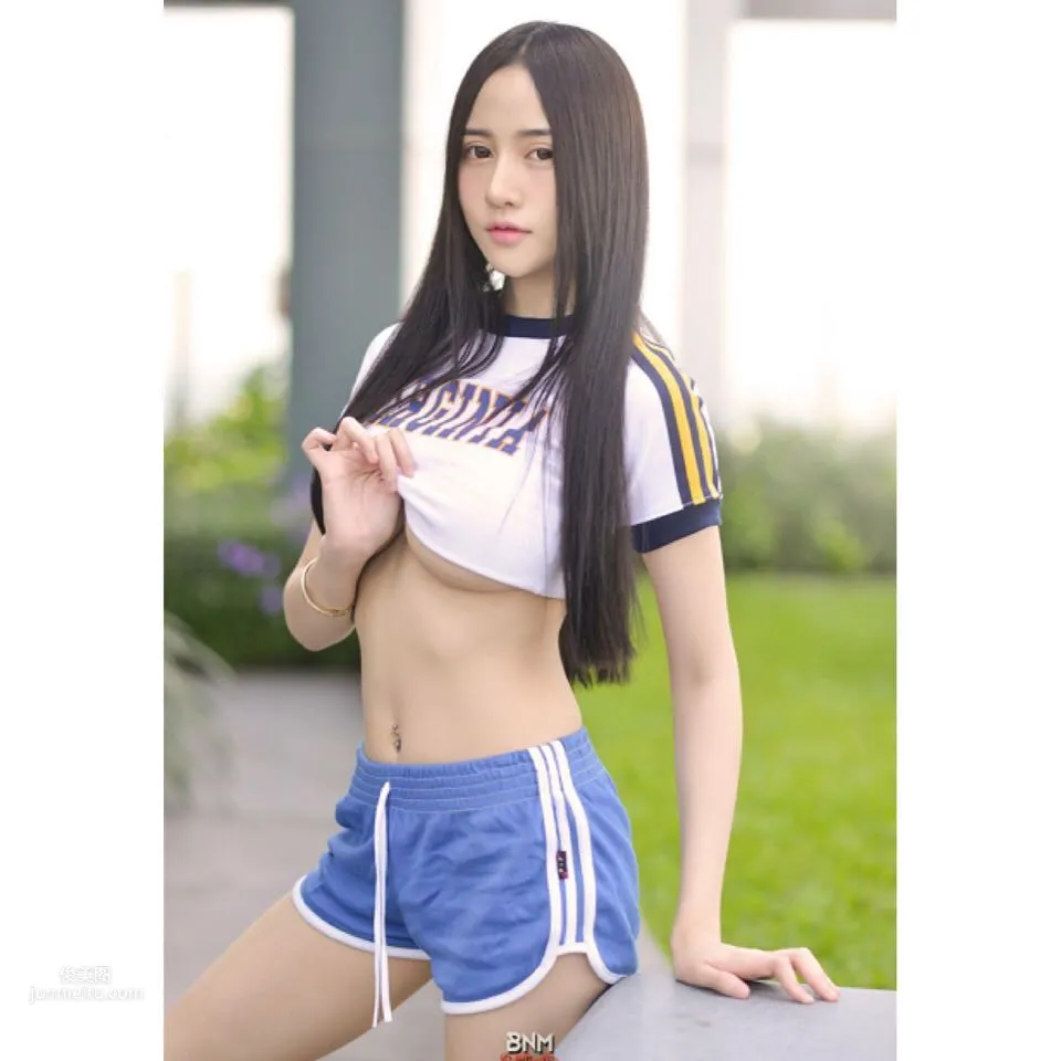 Bunny Donut - Thai Beauty Bunny Unleashes Her Big Strip Tease Move photo 72