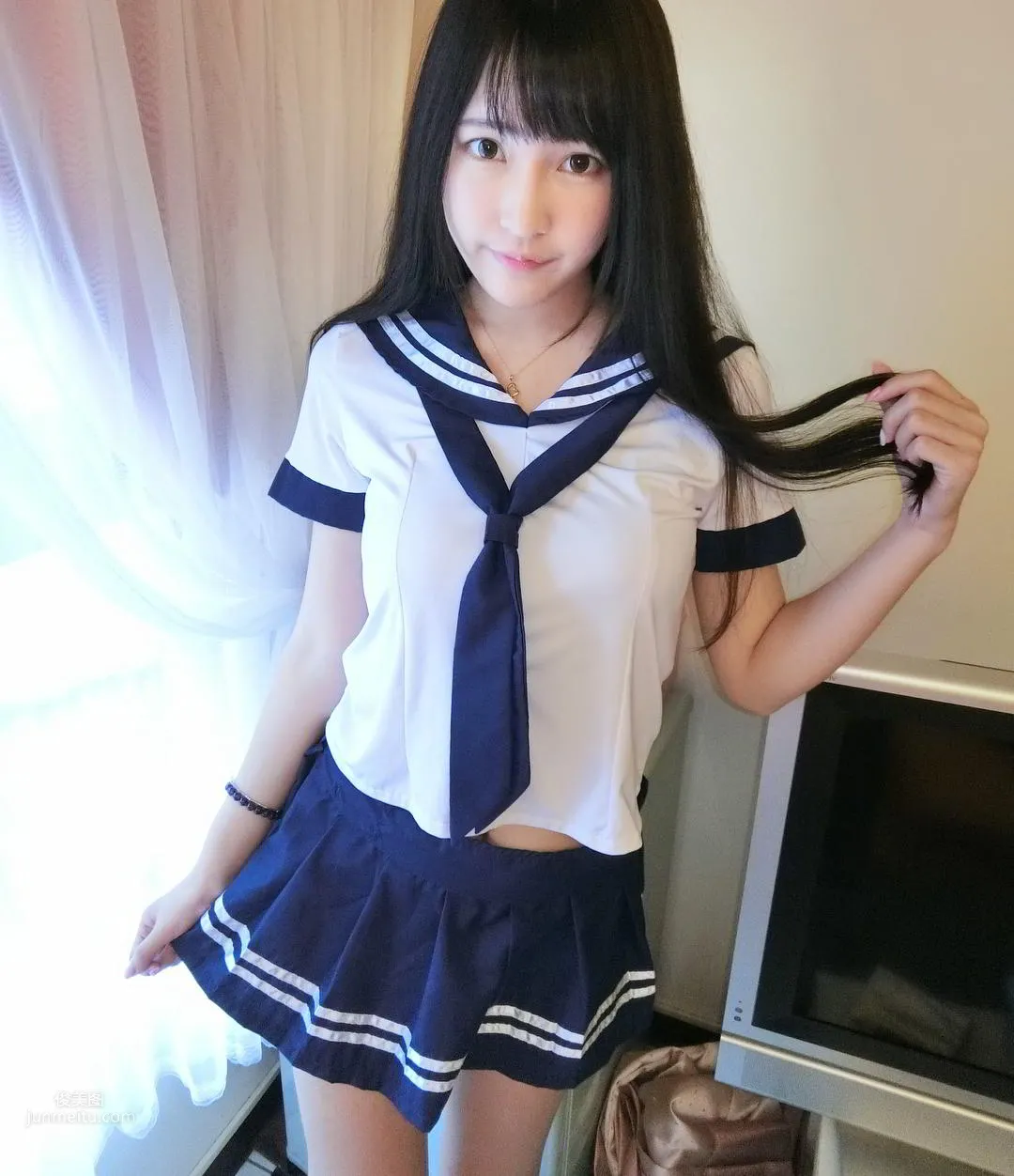 鄰家女孩依梨 不小心曝光神秘地帶 2