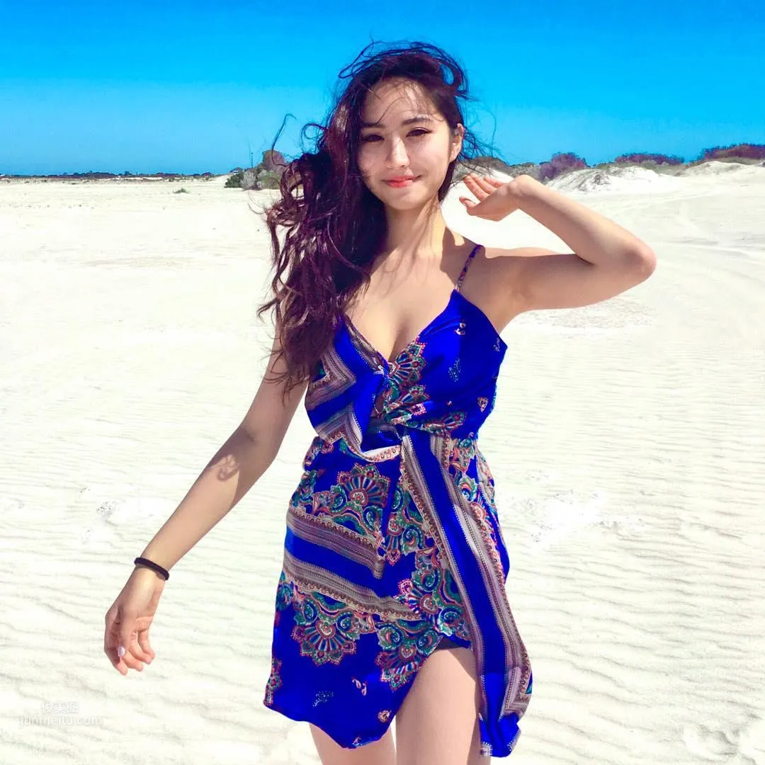 Wu Minli Frees Her Great Figure, Hot Curves Are Intoxicating photo 14