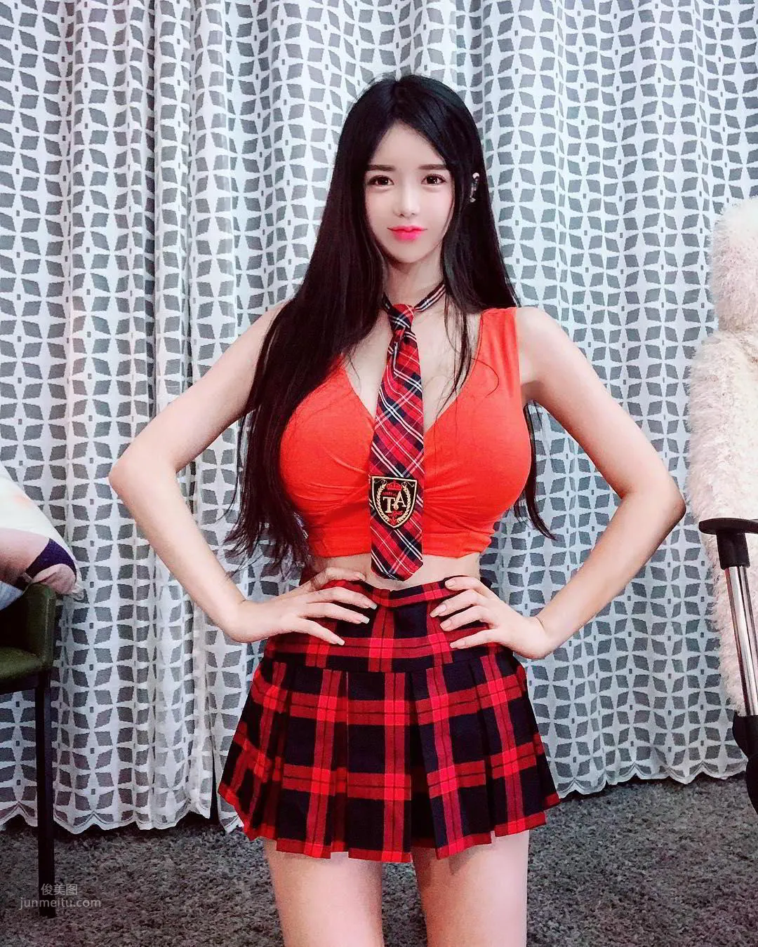 南韓夢幻女神李秀彬 炸裂身材視覺沖擊力 30