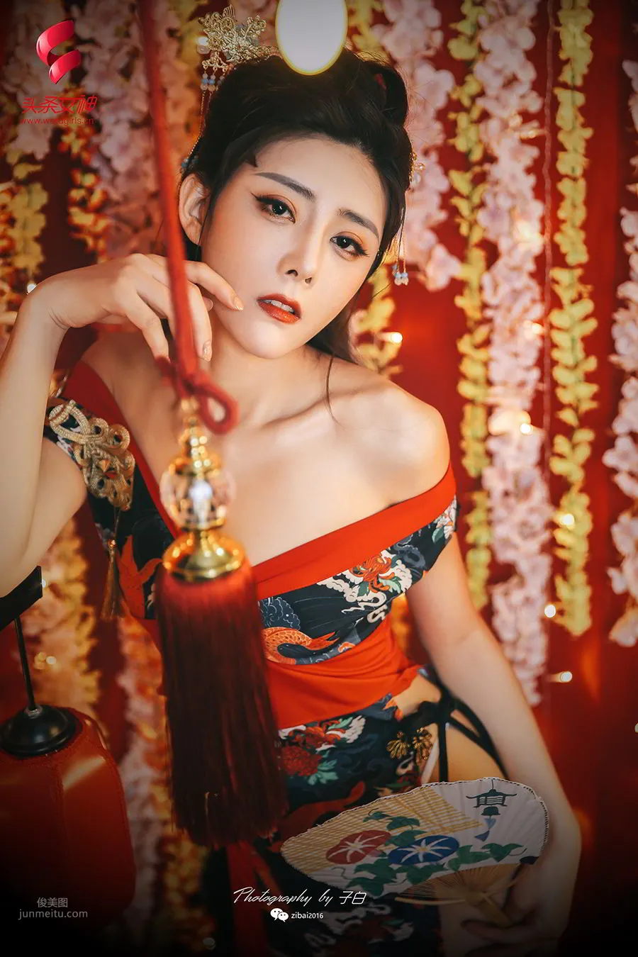 Xiaoxi Mo: TouTiao Goddess photo 4