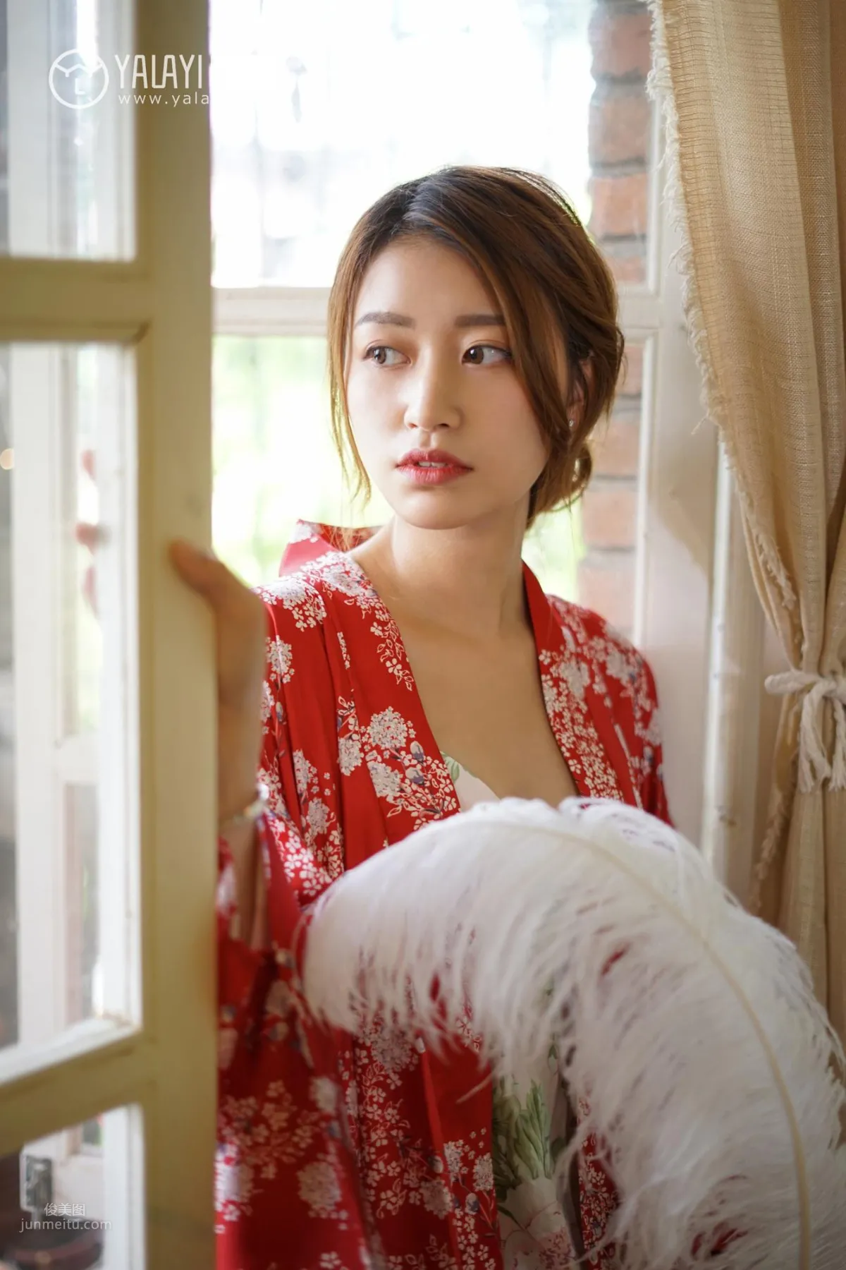 [YALAYI雅拉伊] 2018.07.30 No.035 下雨天你在思念誰 飾媛 13