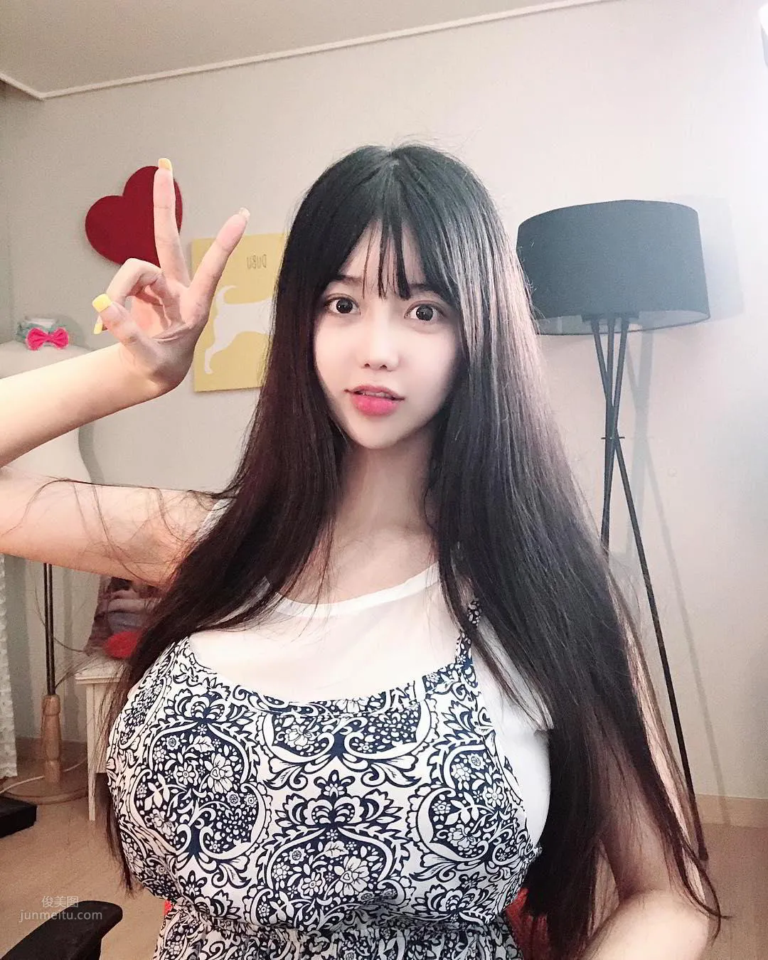 南韓夢幻女神李秀彬 炸裂身材視覺沖擊力 24
