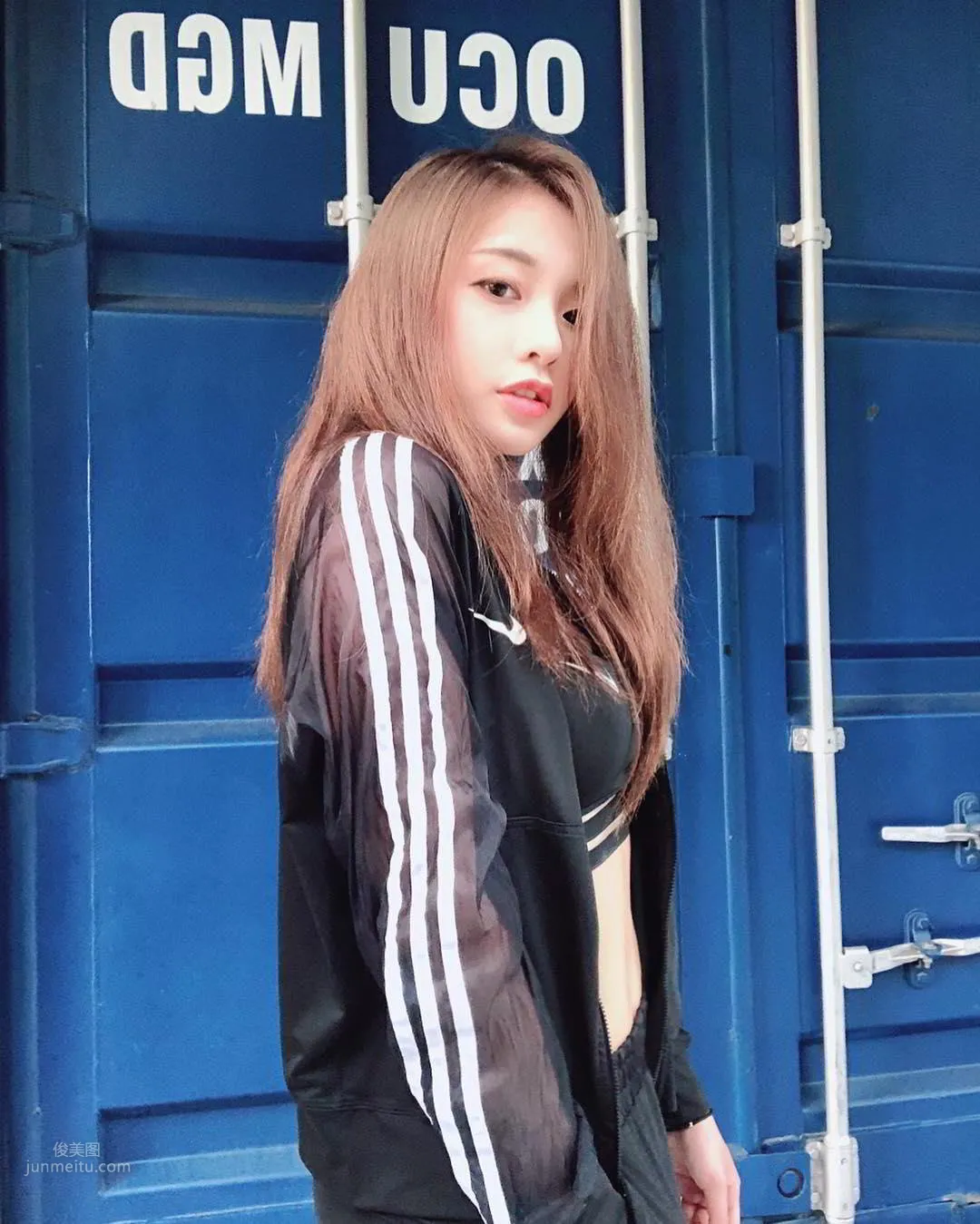 紅豆餅女神蕭卉君，氣質美若天仙，驚現爆好身材 19
