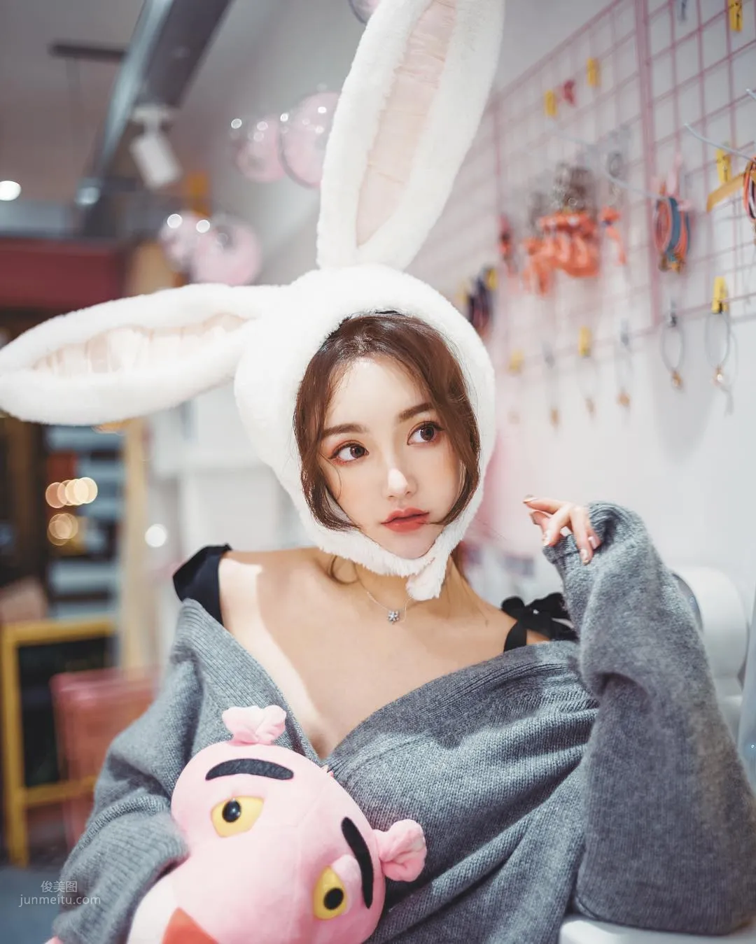 Big-Bust Version of Angela Baby Xiao Qingwa Jumps Into Your Heart photo 8