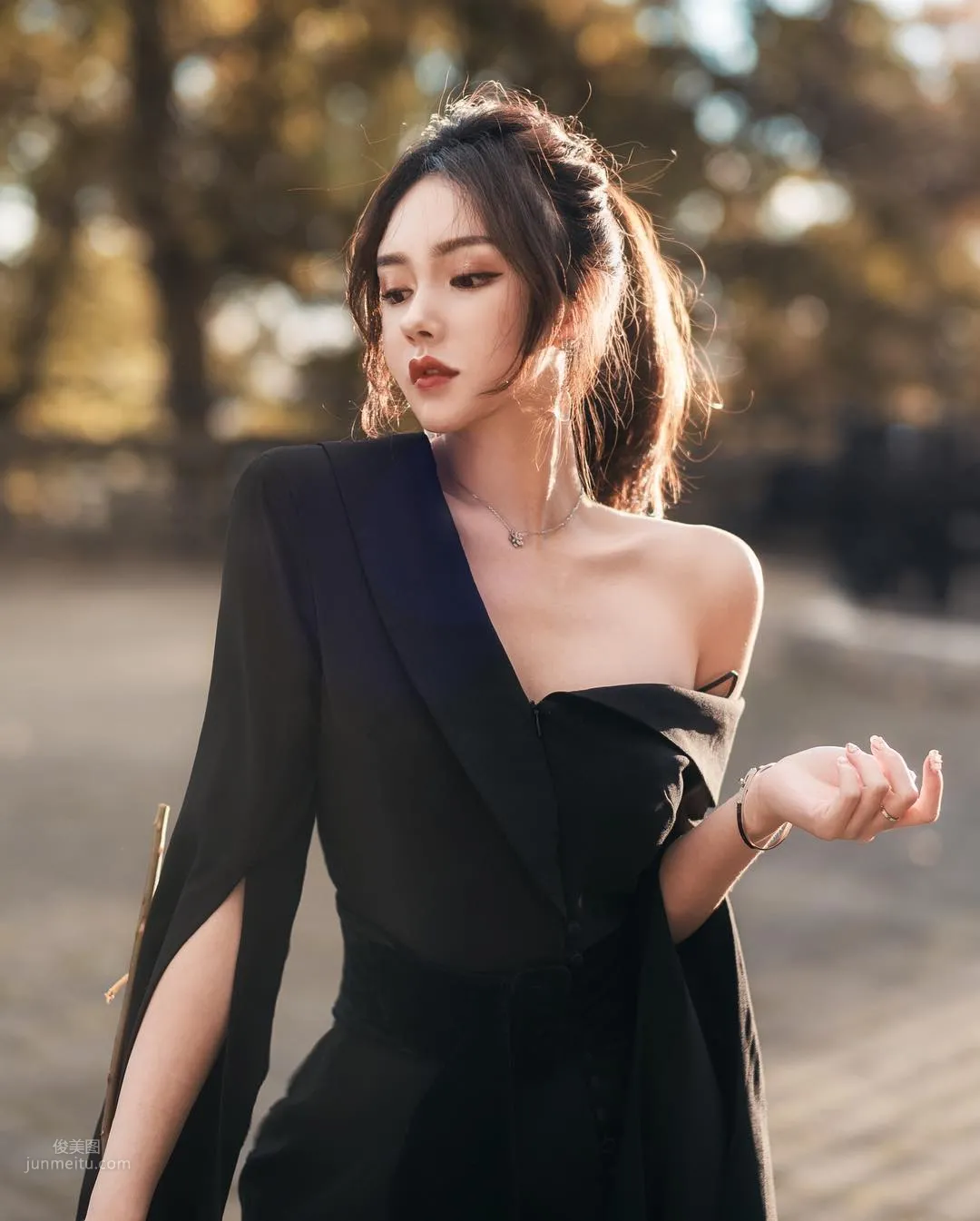 Big-Bust Version of Angela Baby Xiao Qingwa Jumps Into Your Heart photo 7