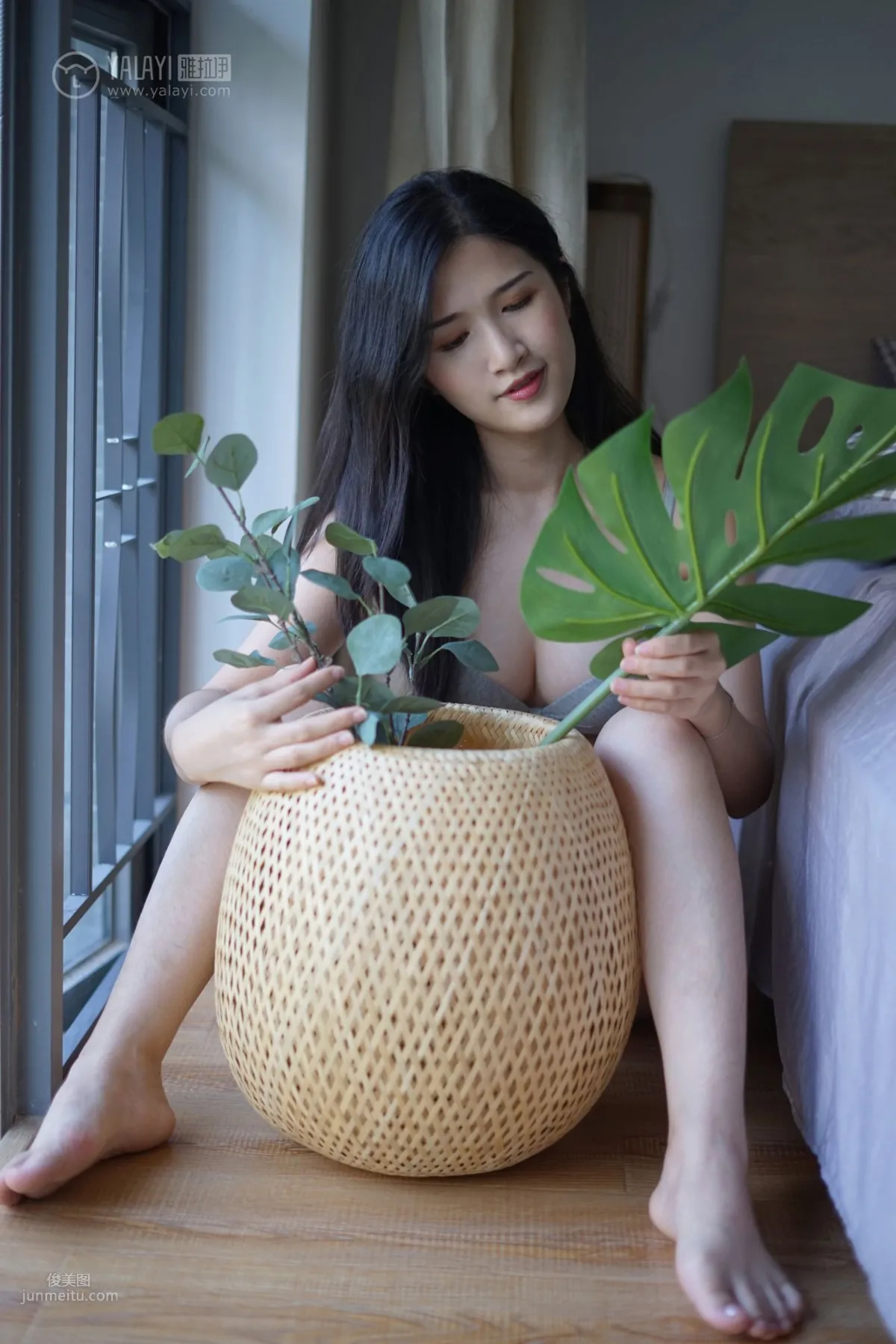 [YALAYI] 2019.03.25 No.096 Gray Fading to White Ta Ta photo 26