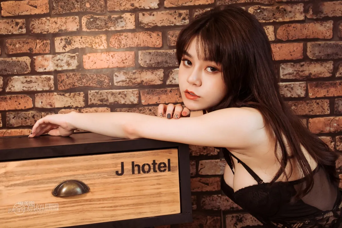 [YALAYI] 2018.12.21 No.149 Forbidden, Rong Rong photo 19