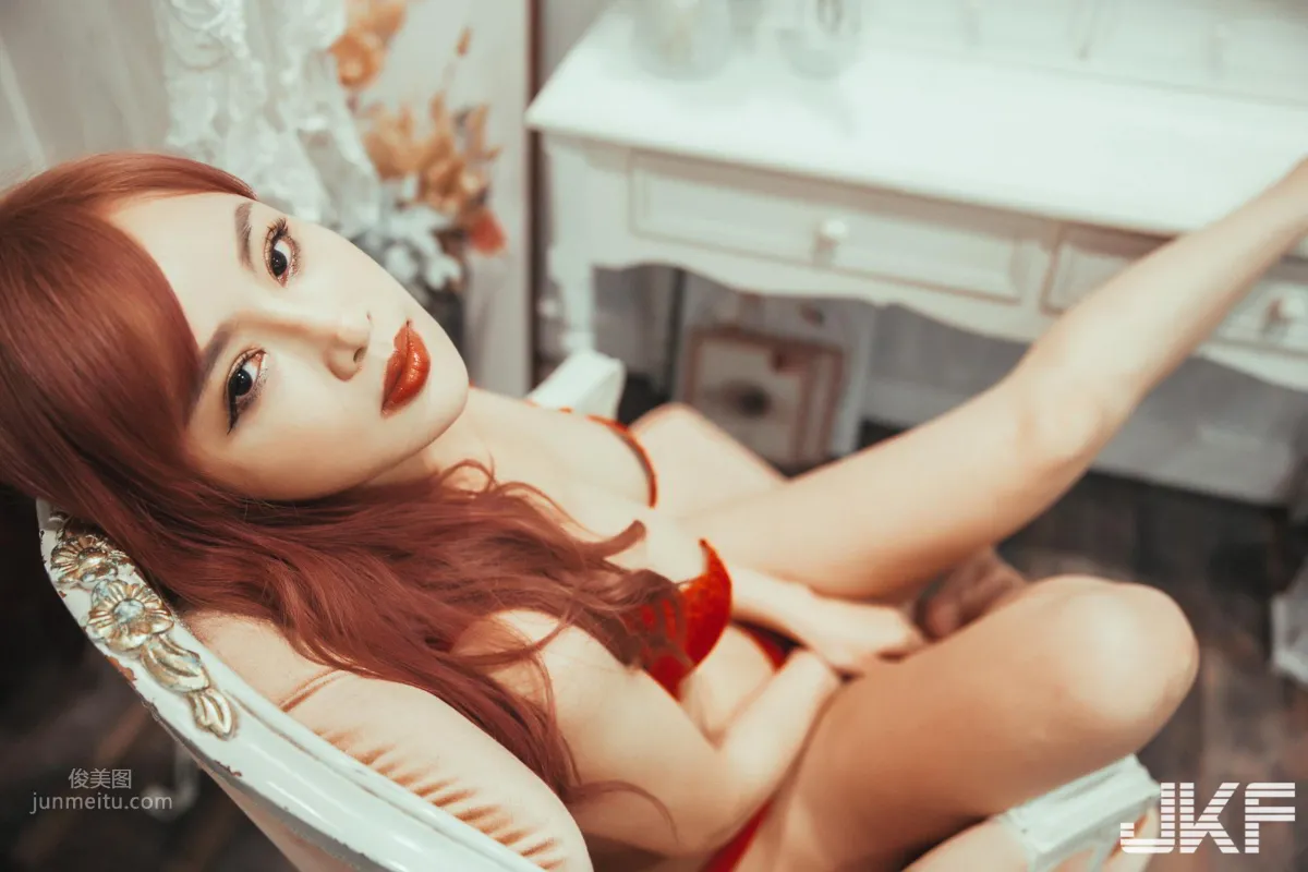 34D美胸好身材！高长身辣模-「LEI YI蕾依」的性感透视！_12