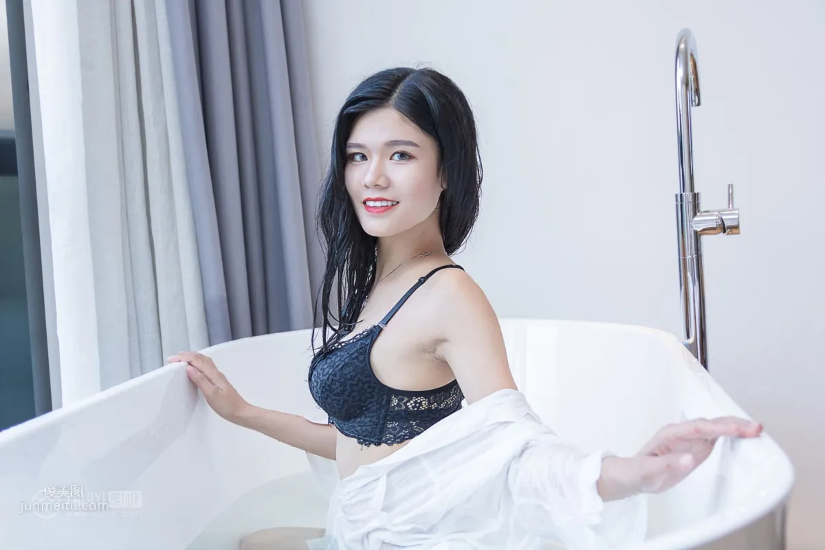 [YALAYI] 2018.11.30 No.134 Playing in Water Bathroom Xiao Hui photo 19