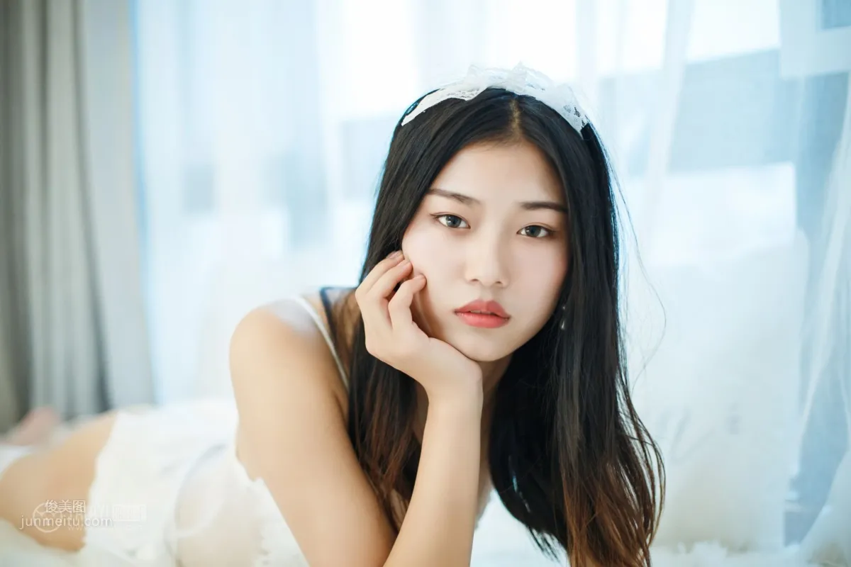 [YALAYI] 2018.11.16 No.124 Girl Next Door He Feng photo 22