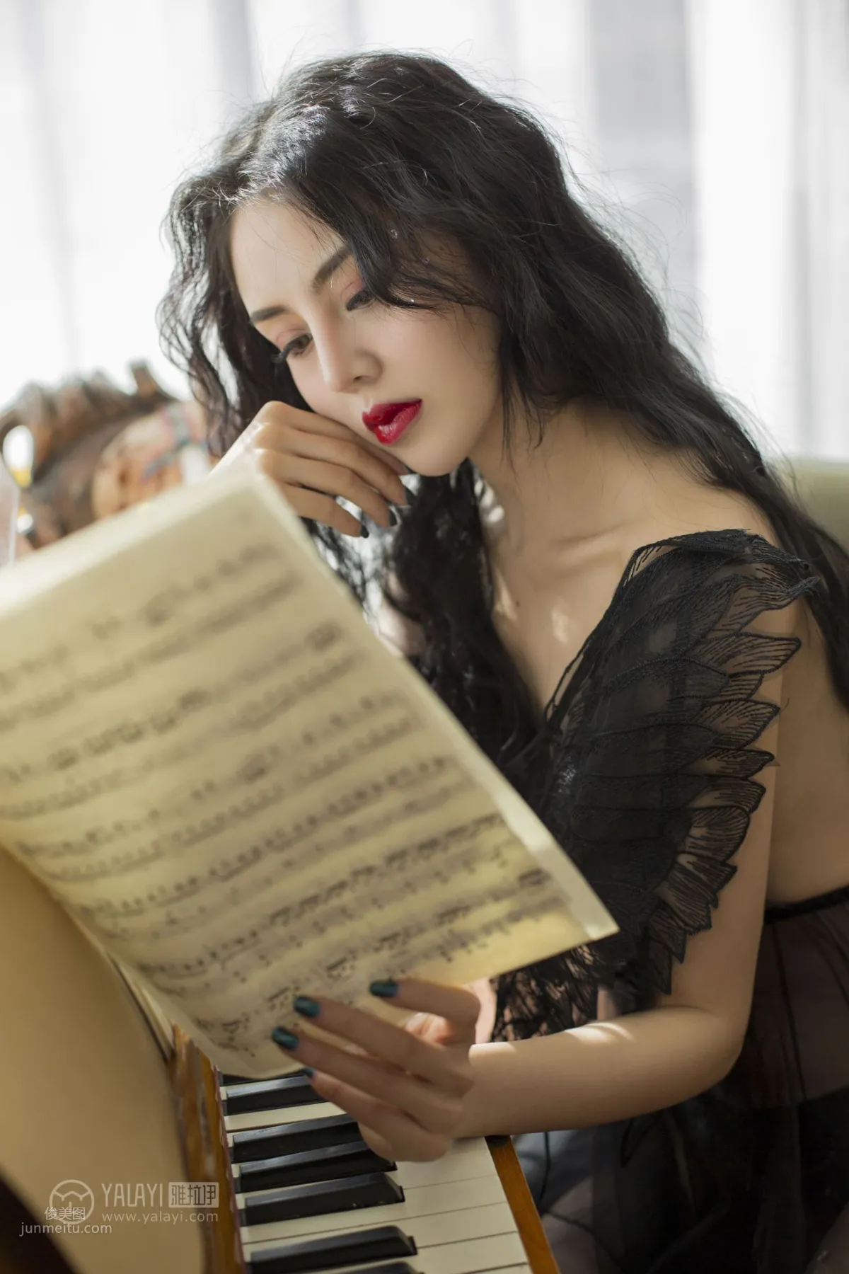 [YALAYI] 2019.01.01 No.157 Fairy Tale, Liang Er photo 24