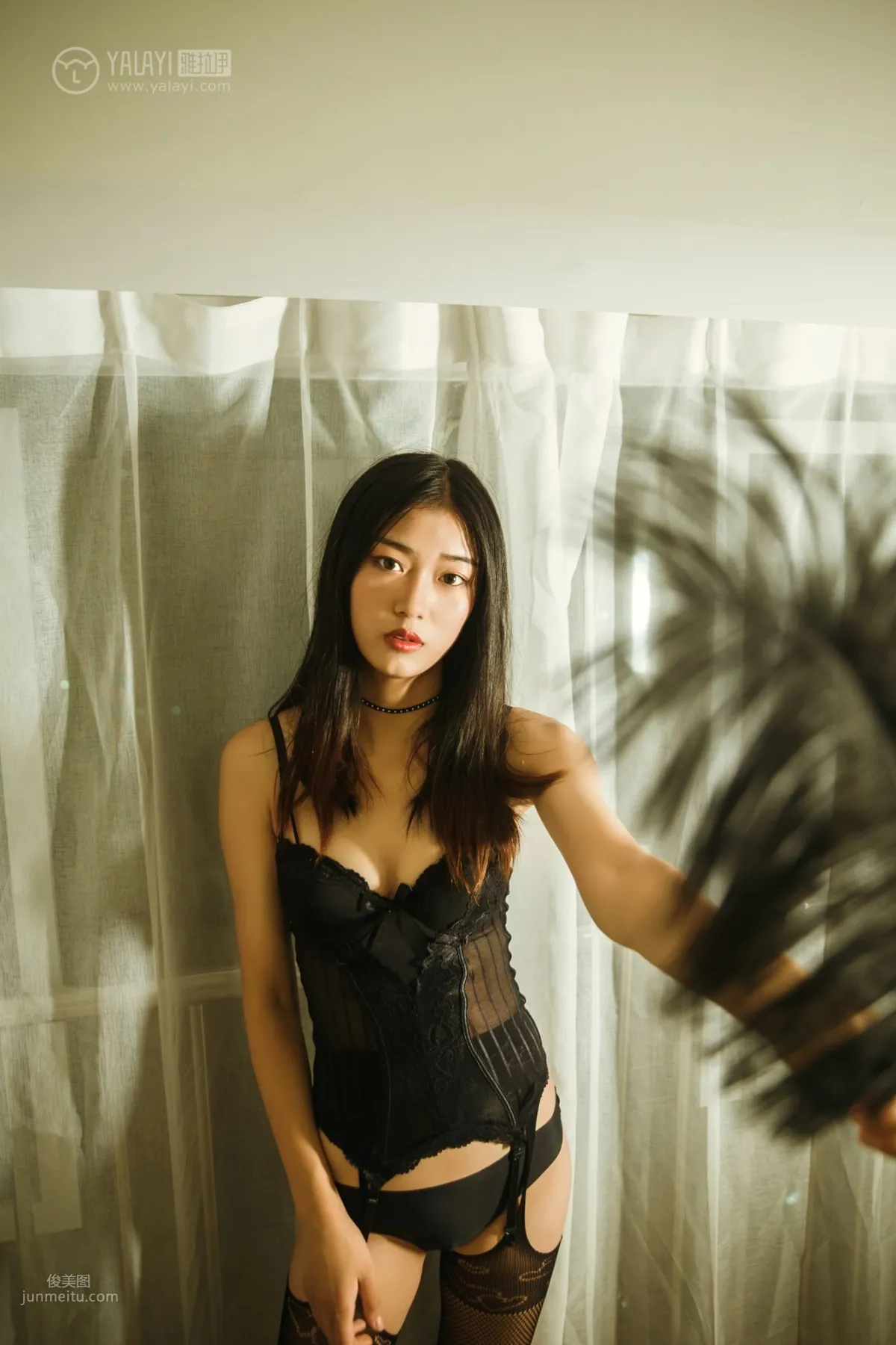[YALAYI] 2018.11.28 No.132 When I Look at You, He Feng photo 18