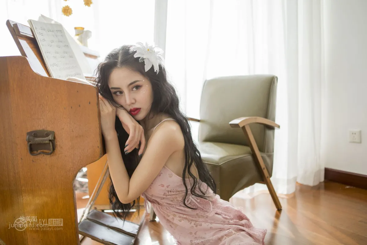 [YALAYI] 2018.12.24 No.150 Orange Warm Sunflower, Liang Er photo 22