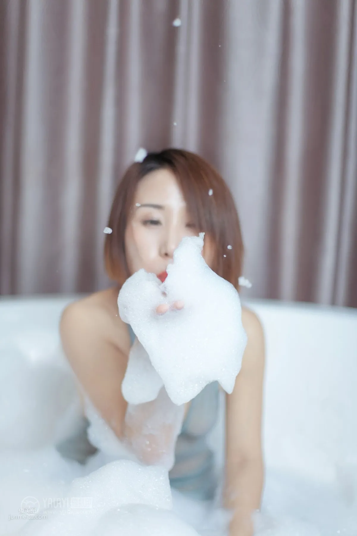 [YALAYI] 2018.12.14 No.144 Wet in Bath, Nothing on, Yan Ran photo 22