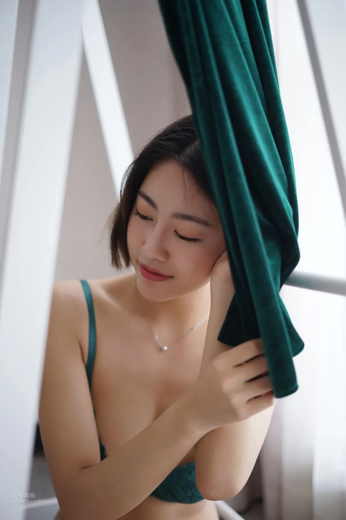 [YALAYI] 2018.11.20 No.126 Dancing Silence Xiao Xiao photo 29