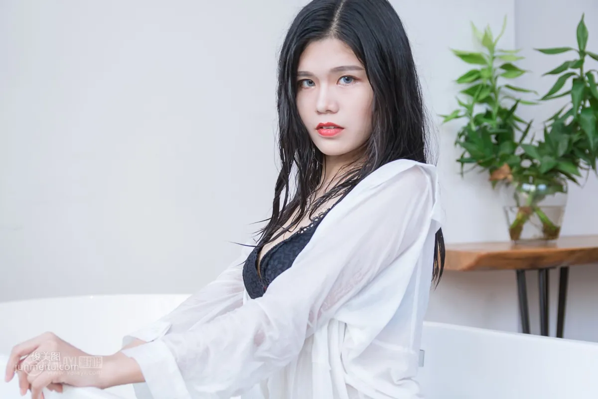 [YALAYI] 2018.11.30 No.134 Playing in Water Bathroom Xiao Hui photo 22