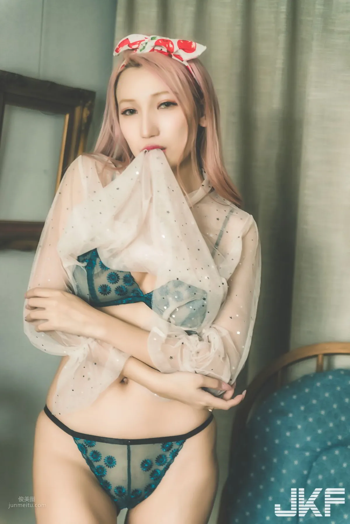 coco美术老师的34G「颜色美胸」期待下次开人体素描课！_1