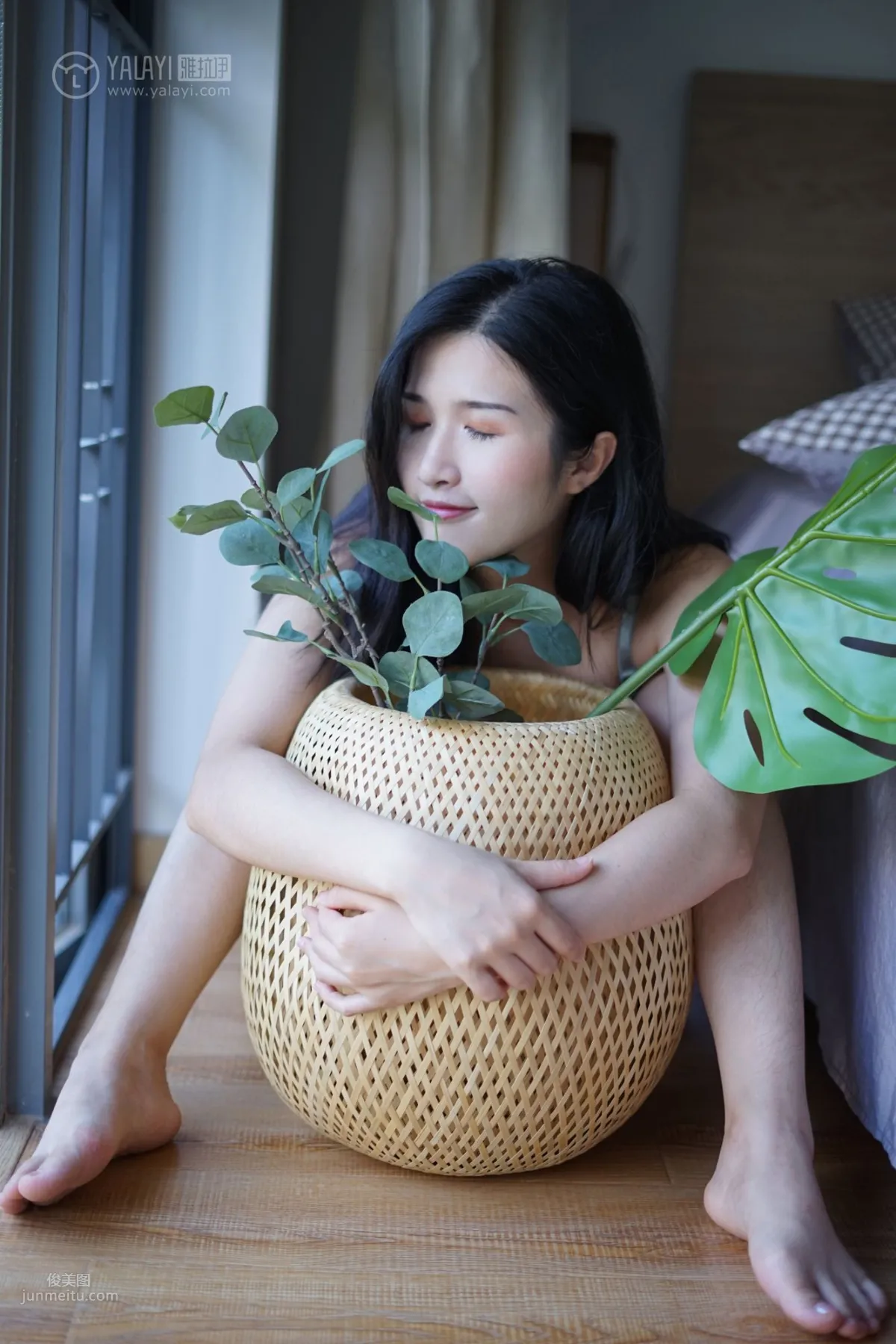 [YALAYI] 2019.03.25 No.096 Gray Fading to White Ta Ta photo 29