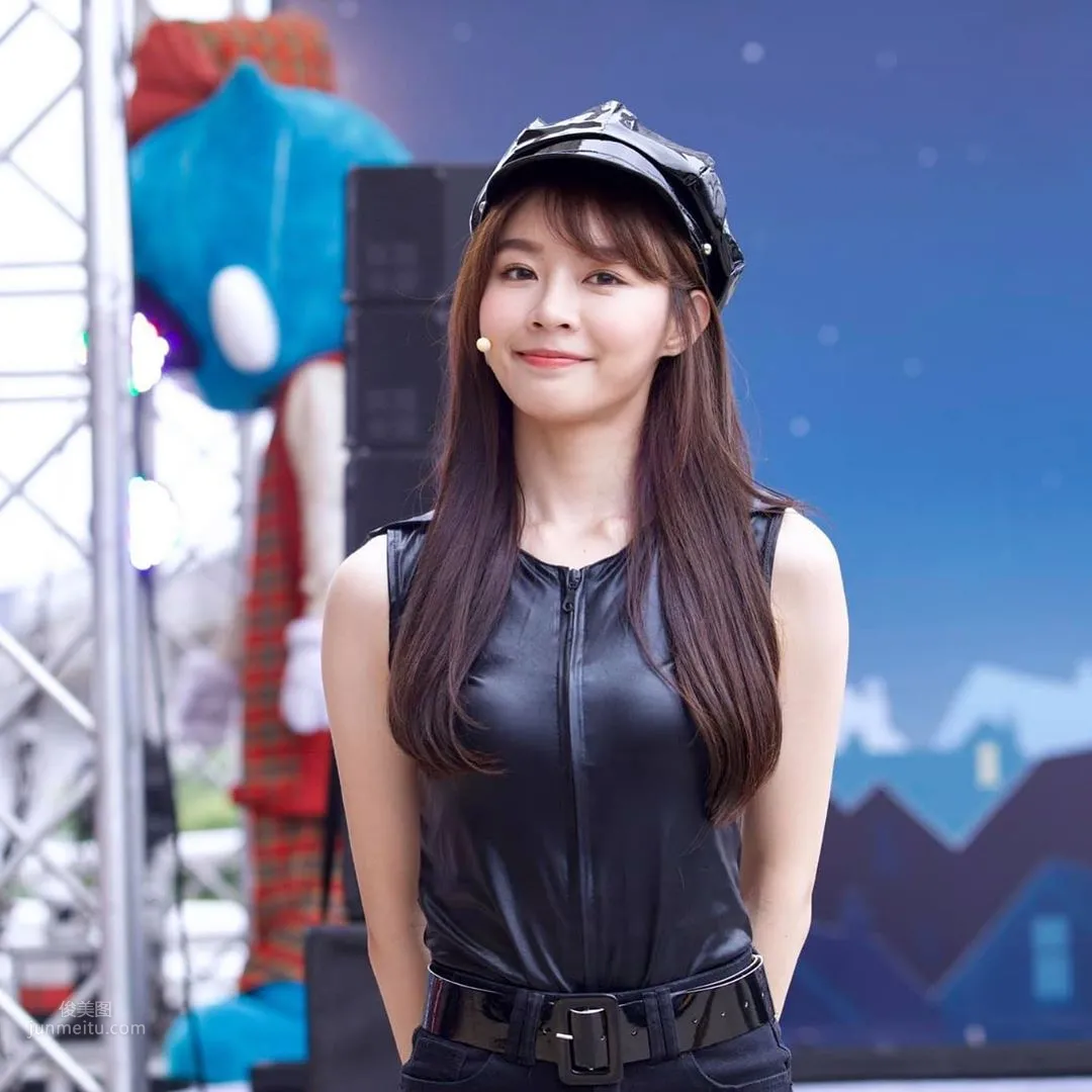 Yuri Chen: LamiGirls photo 17