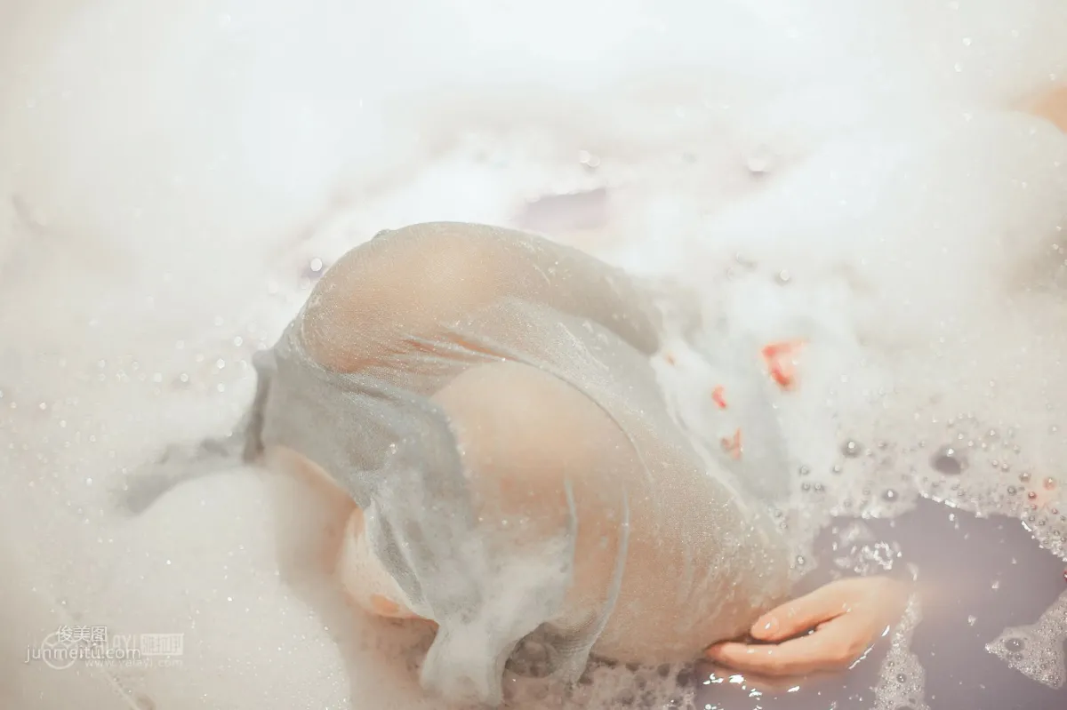 [YALAYI] 2018.12.14 No.144 Wet in Bath, Nothing on, Yan Ran photo 35
