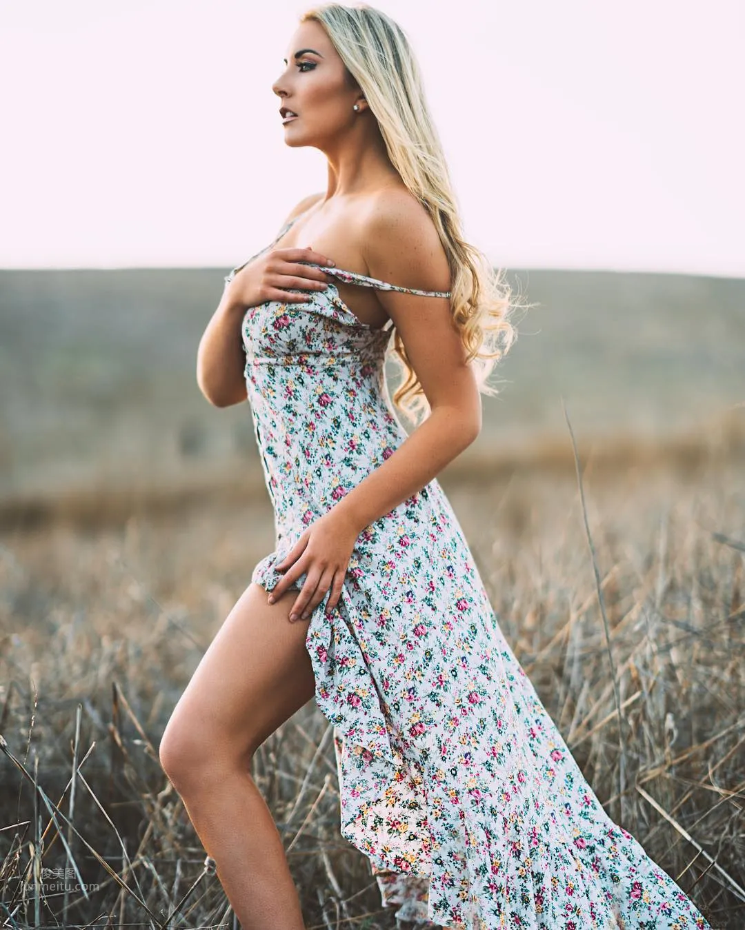 Christina Riordan, Mature Woman Style Blonde Model photo 10
