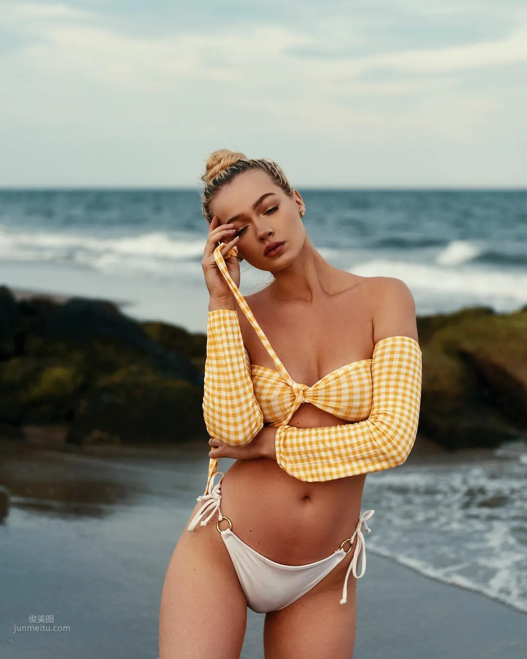 Shannon Milligan - Elegant Beauty Face, Super Breathable, Hot Figure, Cannot Stand It photo 4