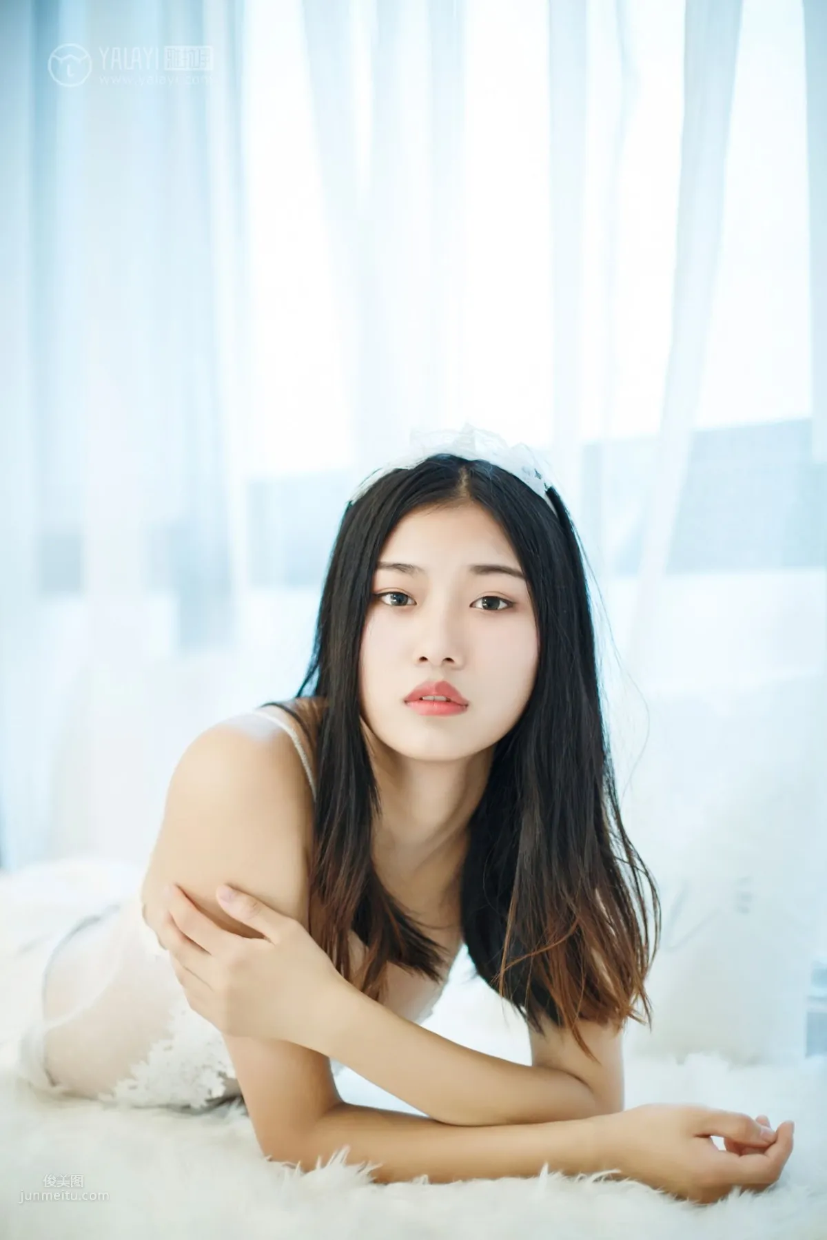 [YALAYI] 2018.11.16 No.124 Girl Next Door He Feng photo 23