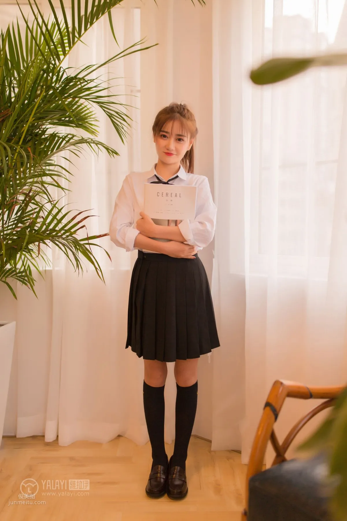 [YALAYI] 2018.12.06 No.138 Pink Girl Li Shiyu photo 2