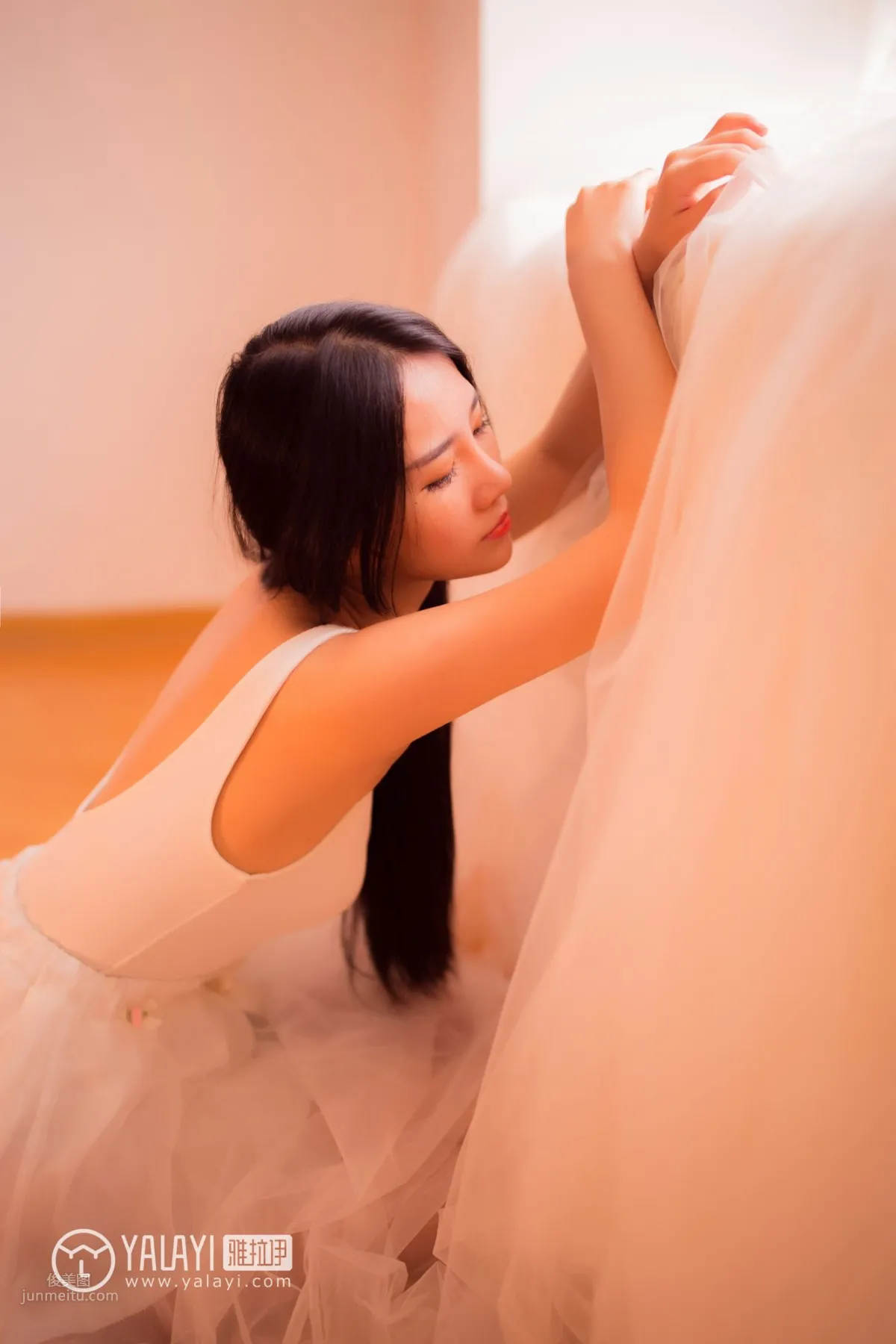 [YALAYI雅拉伊] 2018.10.15 No.089 同一个童话 刘小美_32