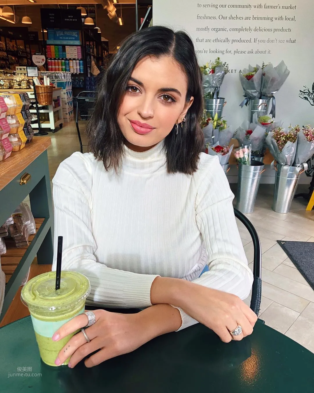 Rebecca Black- 混血女歌手負評百變美女 5